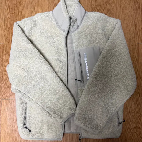 [BUNJANG] thisisneverthat SP Fleece Jumper (Beige, L) / 디스이즈네버댓 SP 후리스 (뽀글이) L 사이즈 판매합니다