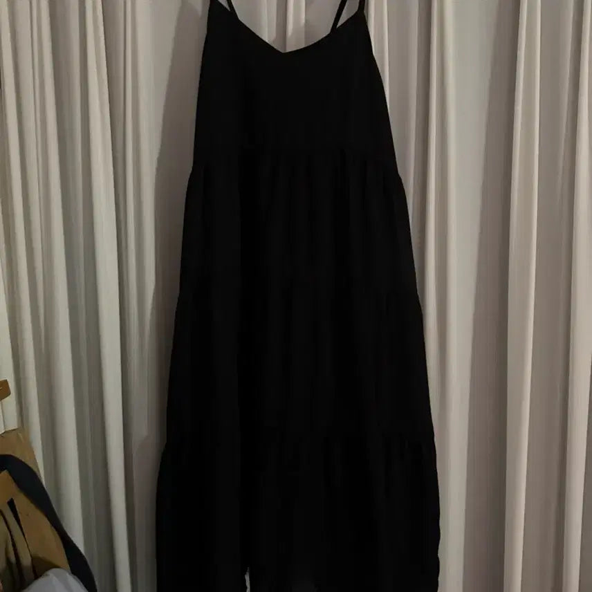 [BUNJANG] Black Ruffle Sleeveless Dress Size 55 / 블랙 캉캉 민소매 원피스 55