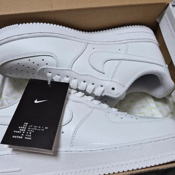 [BUNJANG] Nike Air Force 1 '07 All White 265 (US 8.5) Unused / 나이키 에어포스 올백 265 미사용 처분