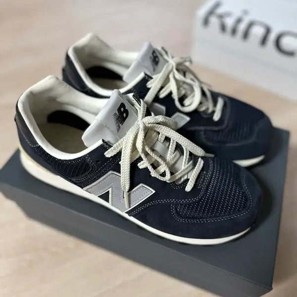 [BUNJANG] New Balance x Pottery 574 Navy Sneakers / 뉴발란스x포터리 574 네이비 280