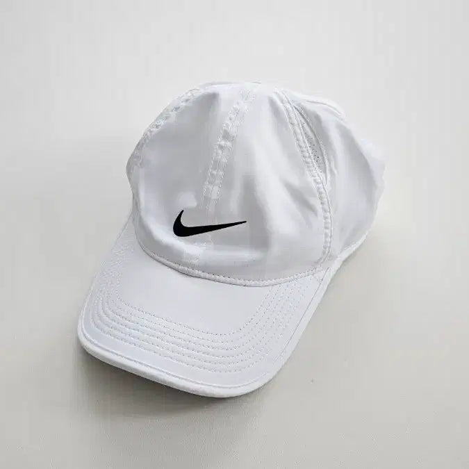 [BUNJANG] Nike Featherlight Ball Cap XL White / 나이키 페더라이트 볼캡 XL팝니다.