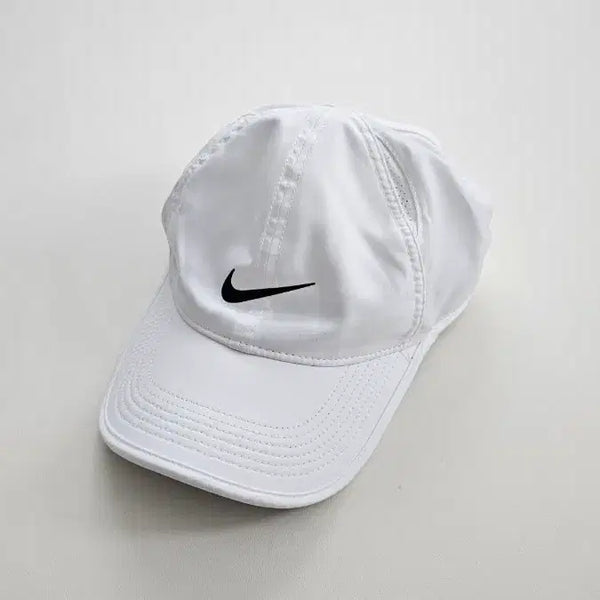 [BUNJANG] Nike Featherlight Ball Cap XL White / 나이키 페더라이트 볼캡 XL팝니다.