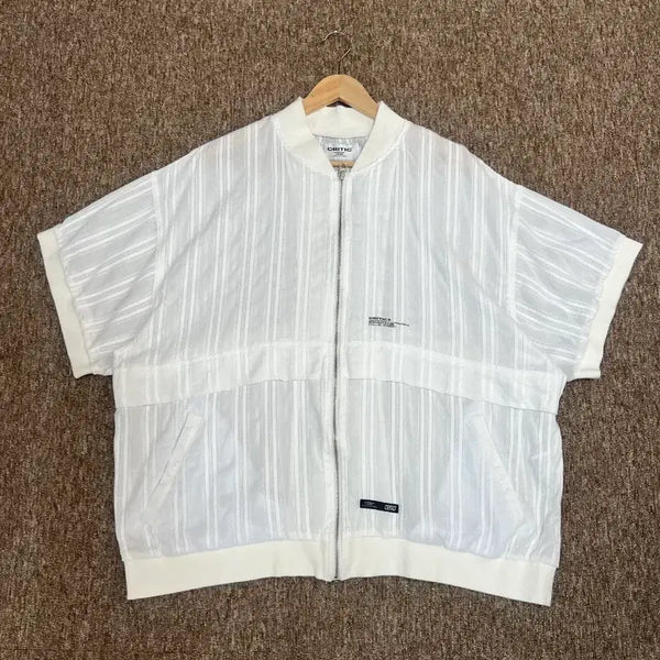 [BUNJANG] Critic White Stripe Short Sleeve Zip-Up XL / 크리틱 화이트 스트라이프 반팔 집업 XL