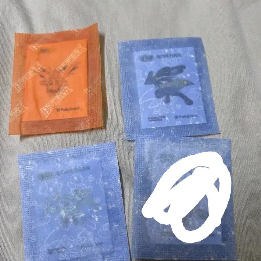 [BUNJANG] Pokemon Bread Stickers (Sealed) - Zapdos, 30th Anniversary Mega Lucario, Ultra Necrozma, Oshawott / 포켓몬띠부씰 미개봉(썬더,30주년 메가루카리오&울트라네크로즈마&수댕이)판매