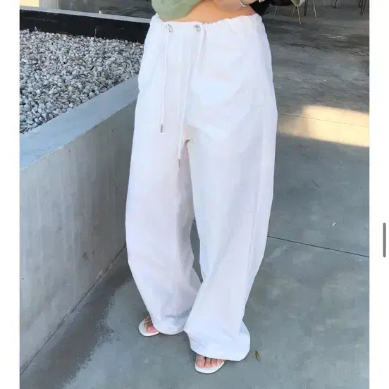 [BUNJANG] HOWVAS Drive String Pants White / (새상품) 호와스 drive string pants 드라이브 스트링 팬츠