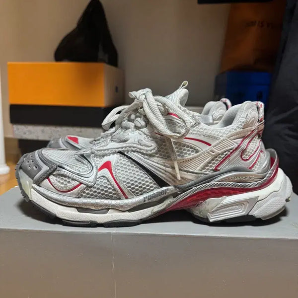 [BUNJANG] Balenciaga Runner 2.0 White Grey Red / 발렌시아가 러너2.0 화이트그레이레드 43 판매합니다