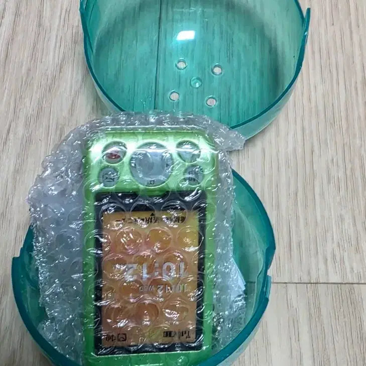 [BUNJANG] Green Gacha Phone Charm / 폰 가챠 녹색
