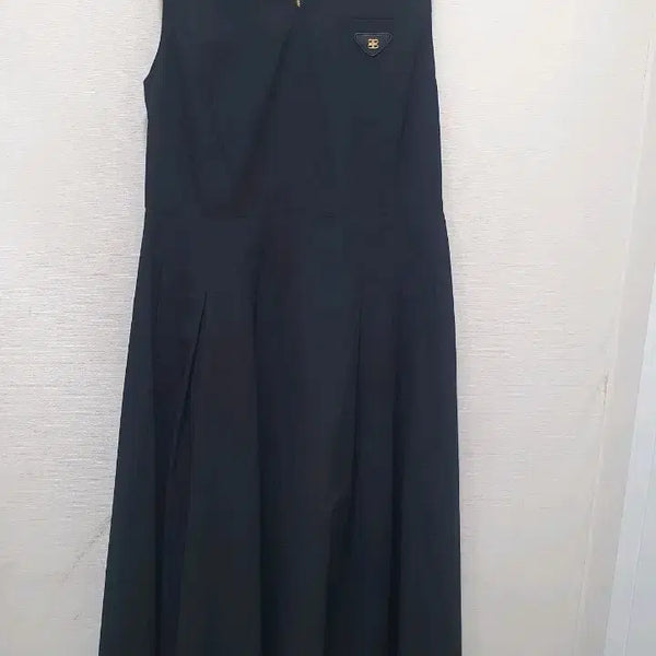 [BUNJANG] Olivia Lauren Black Long Dress with Gold Zipper and Logo Detail / 올리비아로렌 원피스