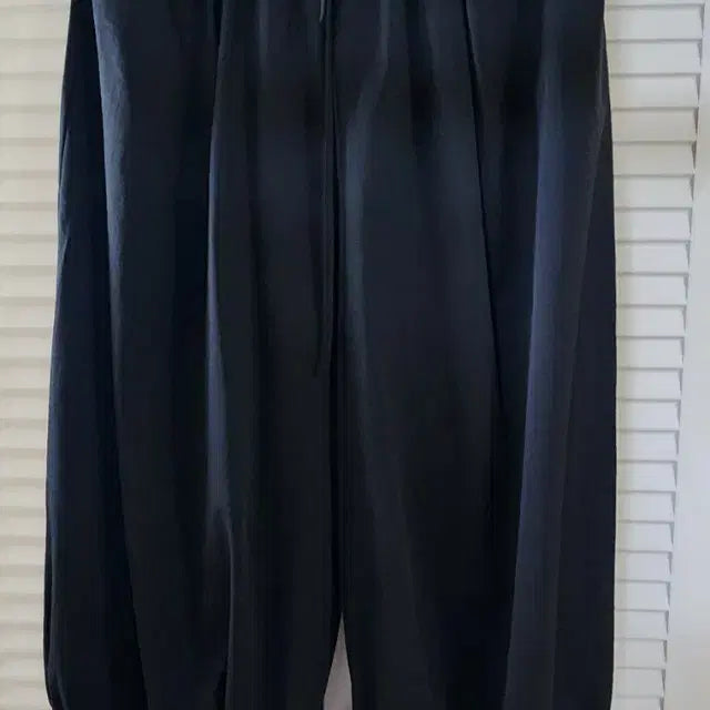 [BUNJANG] Black Culottes Pants with Frill Detail / 블랙 큐롯 팬츠