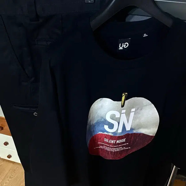 [BUNJANG] GU x Undercover Apple T-shirt & Flare Pants Black 2-Piece Set / [세트판매] GU 언더커버 UG 애플 티셔츠 플레어 팬츠 블랙 2종 세트 판매
