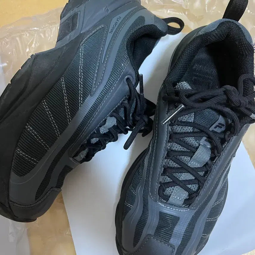 [BUNJANG] Fila Replica Sneakers (White/Light Blue) - Size 230 / 휠라 레플리카 230