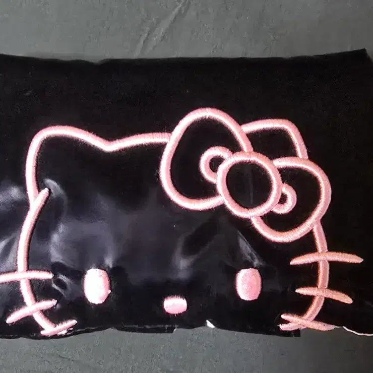 [BUNJANG] WAKEMAKE Hello Kitty Black Passport Wallet / 웨이크메이크 헬로키티 블랙 여권지갑