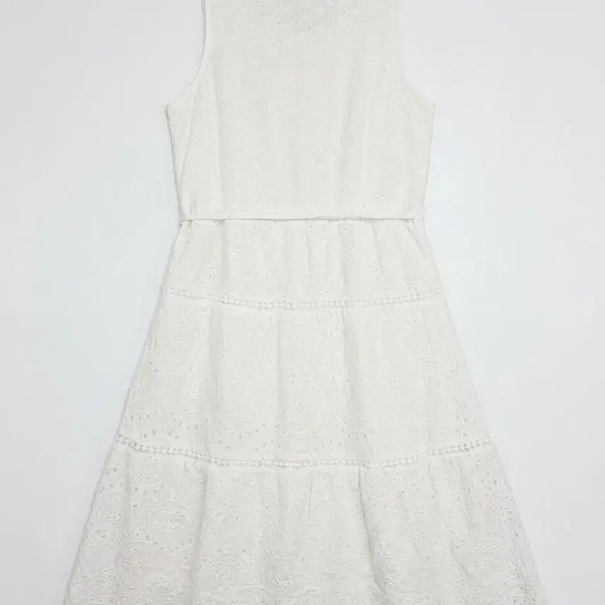 [BUNJANG] Women's Vintage All-Over Punching Sleeveless Strap Dress / 여성F/ 전체 펀칭 민소매 끈 원피스 빈티지킹