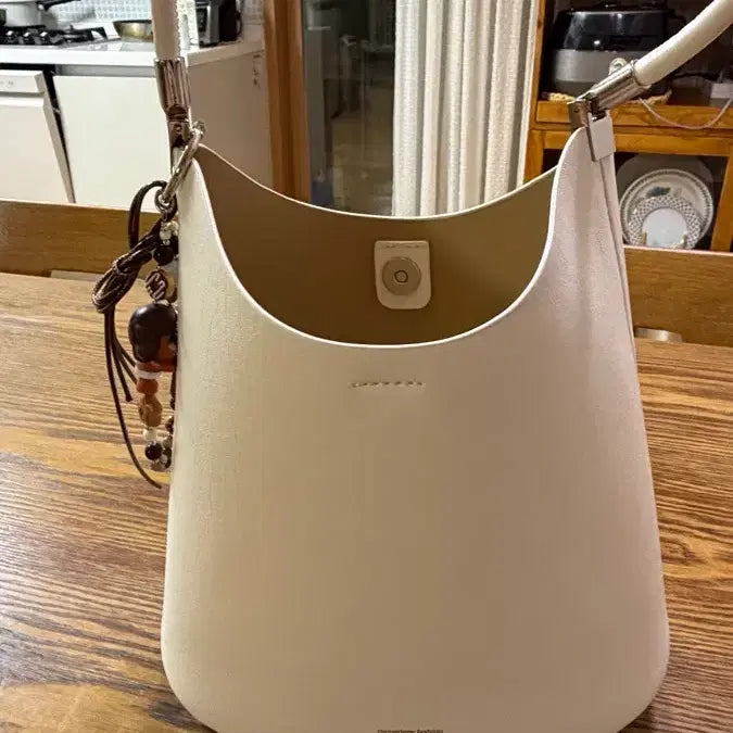 [BUNJANG] Genuine Leather Shoulder Bag / 소가죽 가방 숄더백
