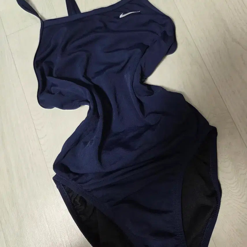 [BUNJANG] Nike Racerback 28 Swimsuit / 나이키 레이서백 28