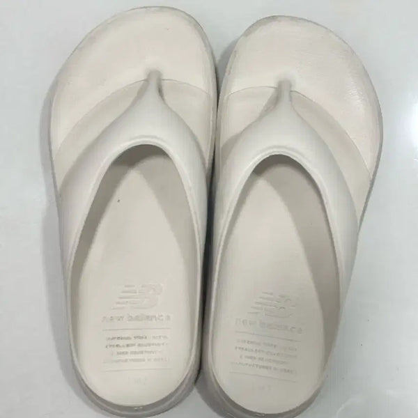 [BUNJANG] New Balance Tow and Throw Slides Size M (240-255mm) / 뉴발란스 토앤토 쪼리 M사이즈(240-255mm)