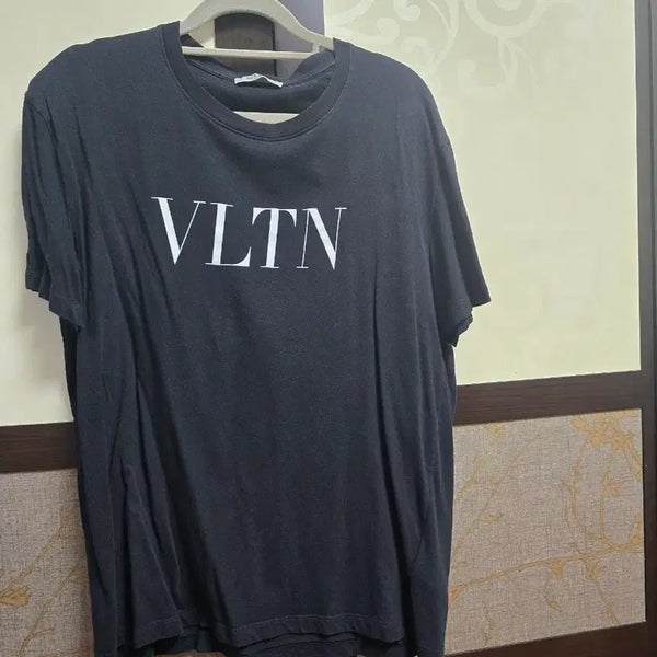 [BUNJANG] Valentino VLTN Short Sleeve T-Shirt / 발렌티노 티셔츠