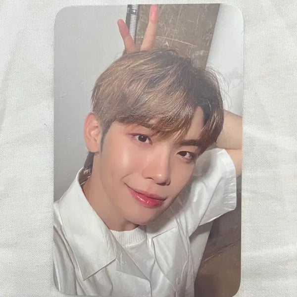 [BUNJANG] ZEROBASEONE Kim Taerae YITS Ktown4u Photocard / 제로베이스원 김태래 YITS 케이타운포유 케타포 포카
