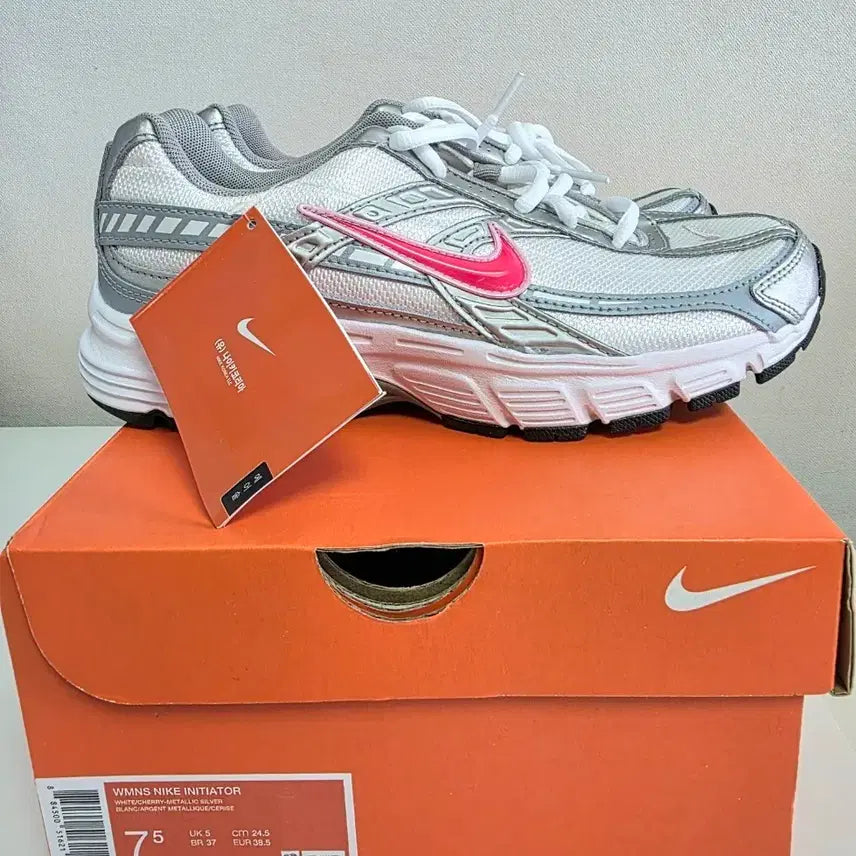 [BUNJANG] Nike Women's Initiator Sneakers White/Black Size 245 / 나이키 우먼스 이니시에이터 245 새상품