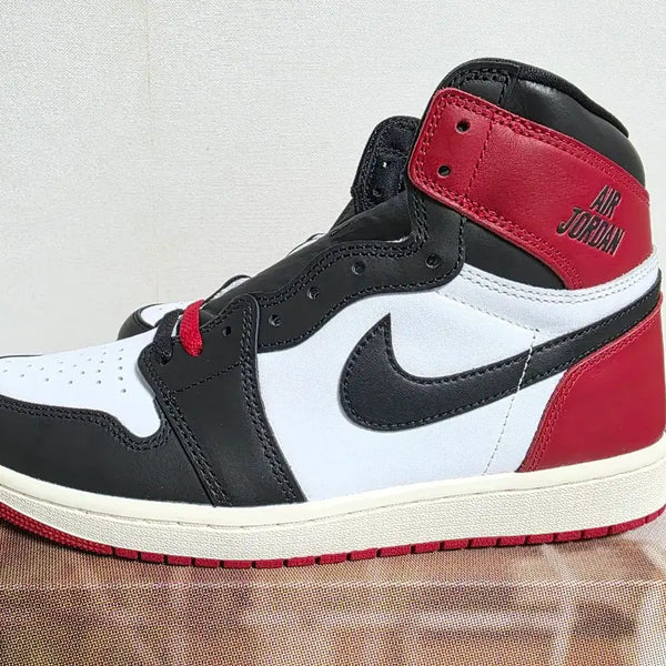 [BUNJANG] Air Jordan 1 Retro High (Size 280) New / 에어 조던 1 레트로 하이 280 새상품