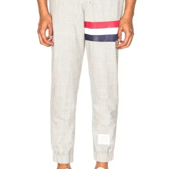 [BUNJANG] Thom Browne Grey Sweatpants with Tricolor Stripes / 톰브라운 스웻팬츠 그레이 삼선 포인트