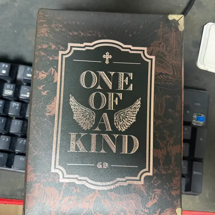 [BUNJANG] G-Dragon (GD) 'ONE OF A KIND' Mini Album Vol. 1 / 지디 앨범