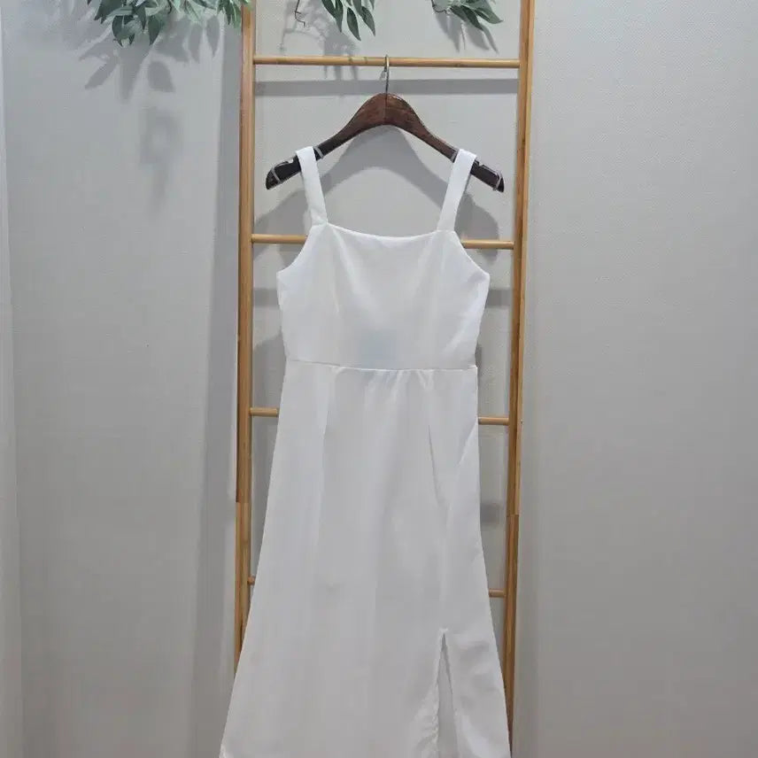 [BUNJANG] White Spaghetti Strap Long Dress / 끈나시 롱 원피스
