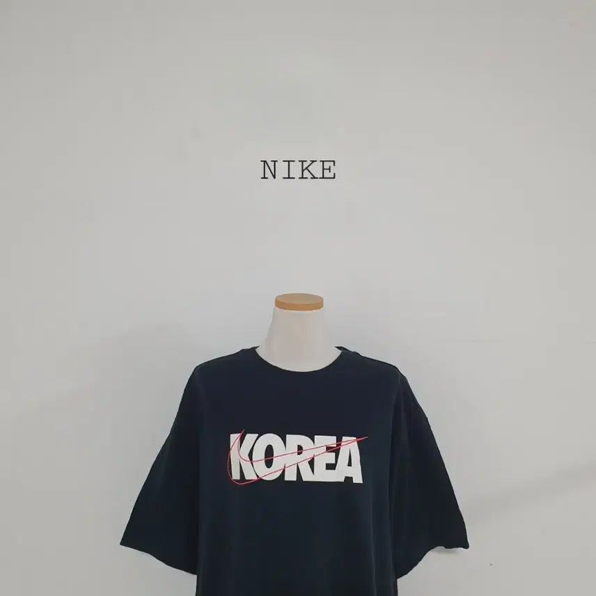[BUNJANG] Nike Korea Black Half-Sleeve T-shirt (Size: Women's L) / 세일)No.26071407 나이키 코리아 반팔티 블랙