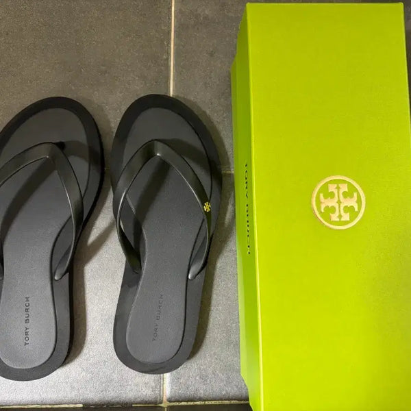 [BUNJANG] Tory Burch Flip-Flop Sandals - Size 7 / 토리버치 플립프랍 (7사이즈)