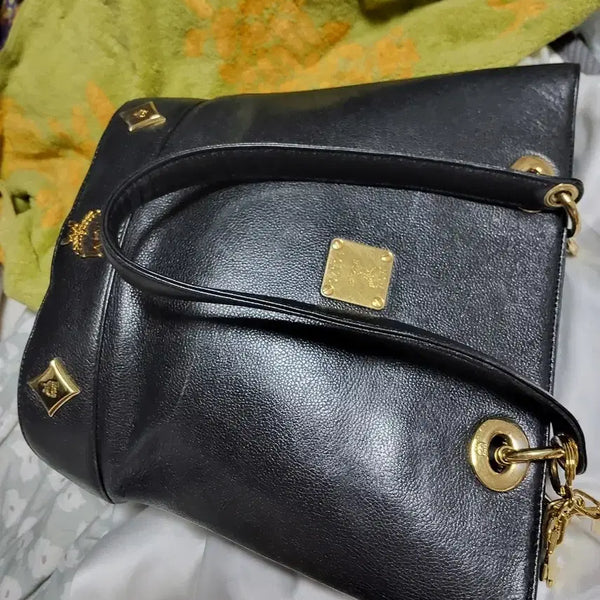 [BUNJANG] MCM Black Shoulder Bag Gold Logo Chain Leather Classic / 엠씨엠 가방