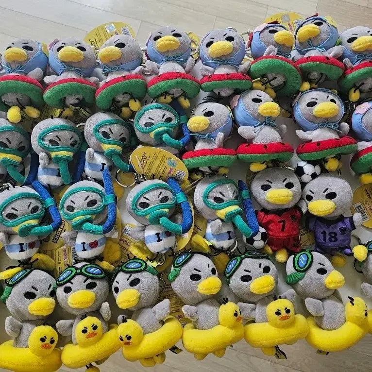 [BUNJANG] Annyeongjadoo X Kkoko Friends Keychain / 안녕자두야 꼬꼬프렌즈 키링