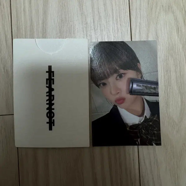 [BUNJANG] LE SSERAFIM Eunchae 'Feather' Photocard / 르세라핌 홍은채 피어나다 포카 팝니다
