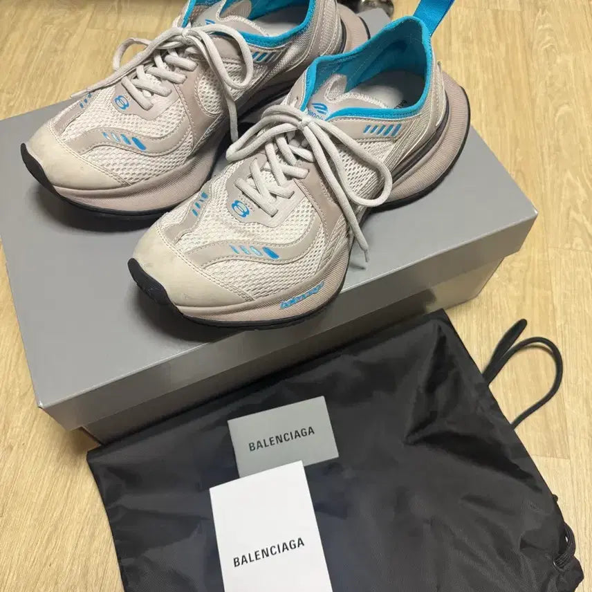 [BUNJANG] Balenciaga Circuit Sneakers Size 41 / 발렌시아가 서킷 41사이즈 팝니다.