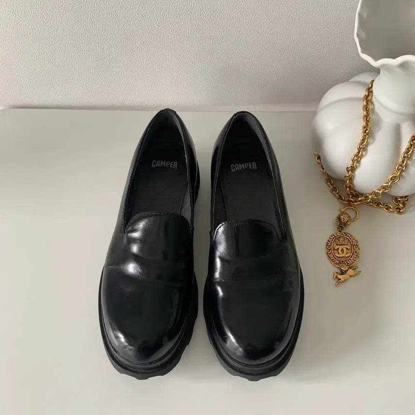 [BUNJANG] Camper Leather Chunky Heel Loafers (Size 35/220) / [220] 캠퍼(CAMPER) 로퍼