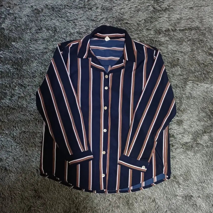 [BUNJANG] Stylish Natural Fit Long Sleeve Blouse / STYLISH 스타일리쉬 내추럴핏 블라우스 긴팔 셔츠 프리사이즈