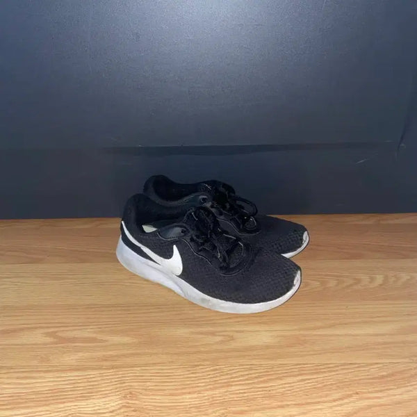 [BUNJANG] Nike Tanjun Black White Sneakers Shoes (265) / (265) 나이키 탄준 블랙 화이트 운동화 신발