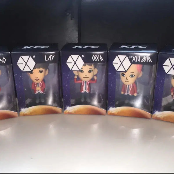 [BUNJANG] EXO-M China KFC Figure Full Set (Sealed) / EXO-M 중국 KFC 피규어 풀셋(*미개봉) 판매합니다.