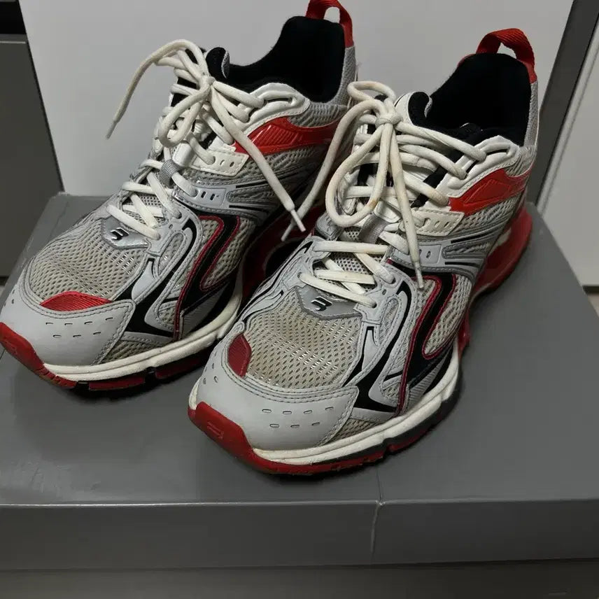[BUNJANG] Balenciaga X-Pander Red Sneakers (Size 43) / 발렌시아가 엑스팬더 레드(43)