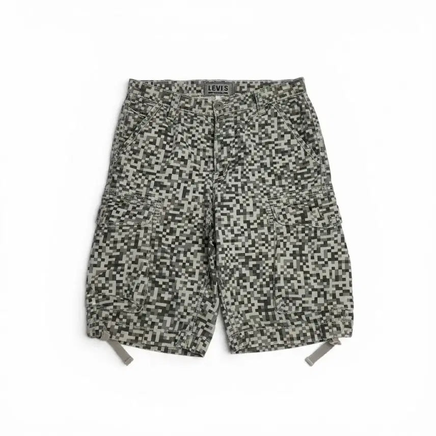 [BUNJANG] Levi's Camo Cargo Shorts Size 32 / 리바이스 카모 카고 반바지 32