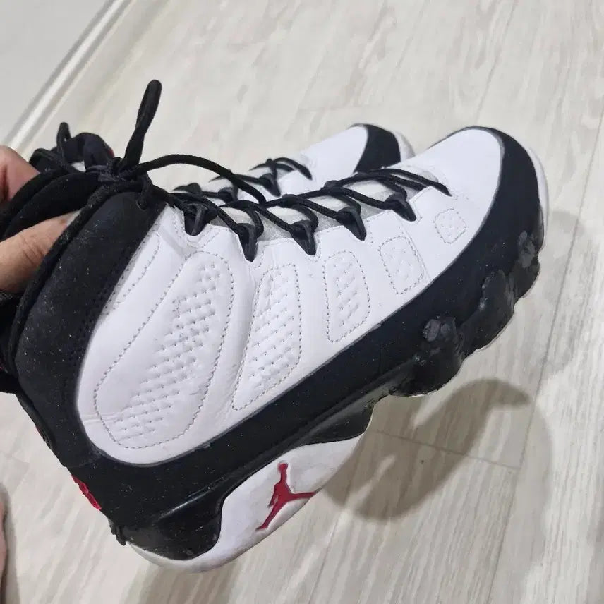 [BUNJANG] Air Jordan 9 Space Jam Sneakers (US 8.5) / 조던9 스페이스잼 265