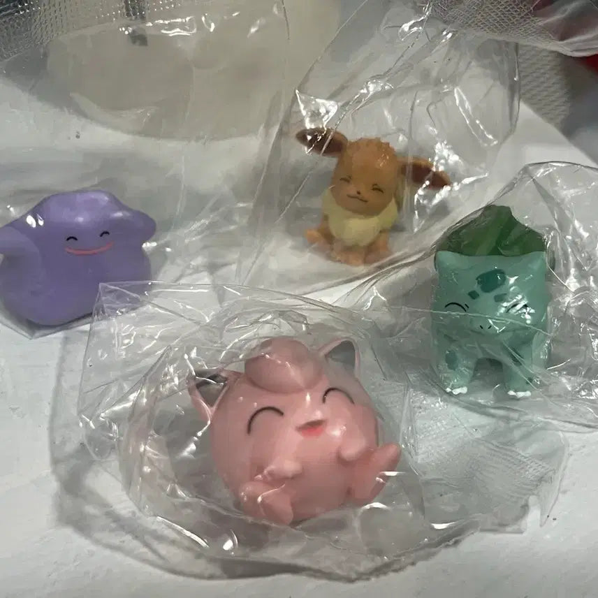 [BUNJANG] Pokemon Monster Ball Pikachu, Charmander, Squirtle Plush Set / 포켓몬 몬스터볼 피카츄, 파이리, 꼬부기 교환 / 판매