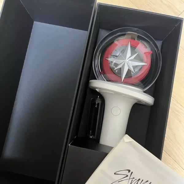 [BUNJANG] Stray Kids Official Light Stick v2 / 스트레이키즈 응원봉 v2