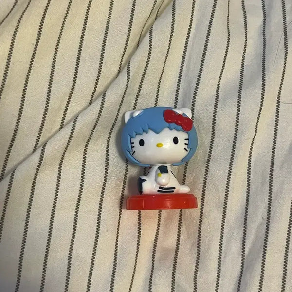 [BUNJANG] Hello Kitty x Evangelion Rei Ayanami Figure / 핼로키티 에반게리온 레이 피규어