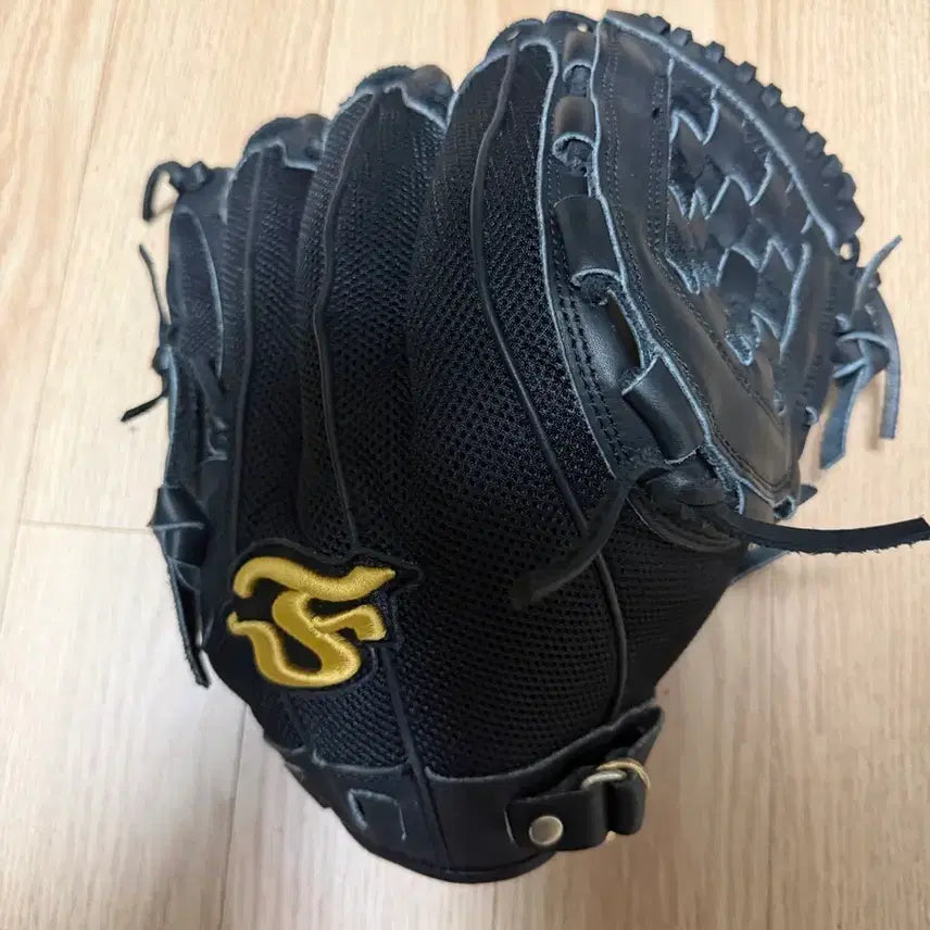 [BUNJANG] Lindblom Model Pitcher's Glove / 린드블럼 모델 투수 글러브