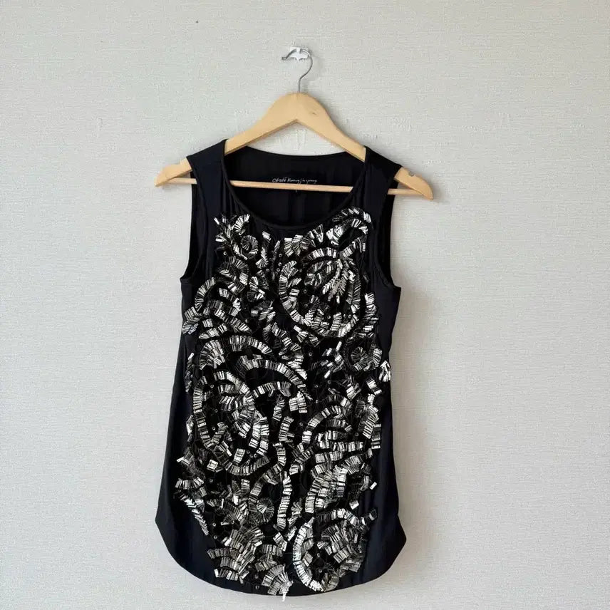 [BUNJANG] Objet Kang Jinyoung 100% Silk Sleeveless Top with Mirror Sequins / 오브제 강진영 실크 100% 미러 스팽글 민소매 나시 탑 1 사이즈 55