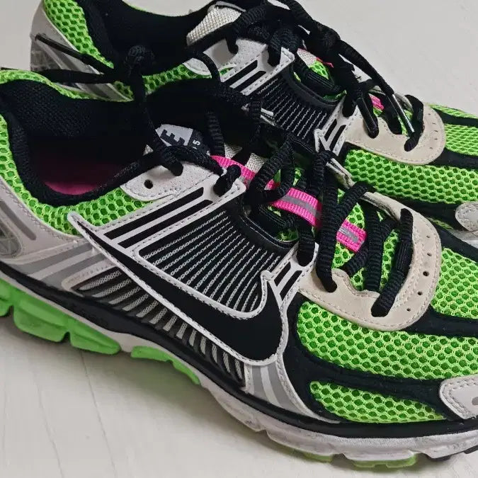[BUNJANG] Nike Zoom Vomero 5 Lime Green Running Shoes / 나이키 줌 보메로 5 라임그린 운동화 런닝화//240