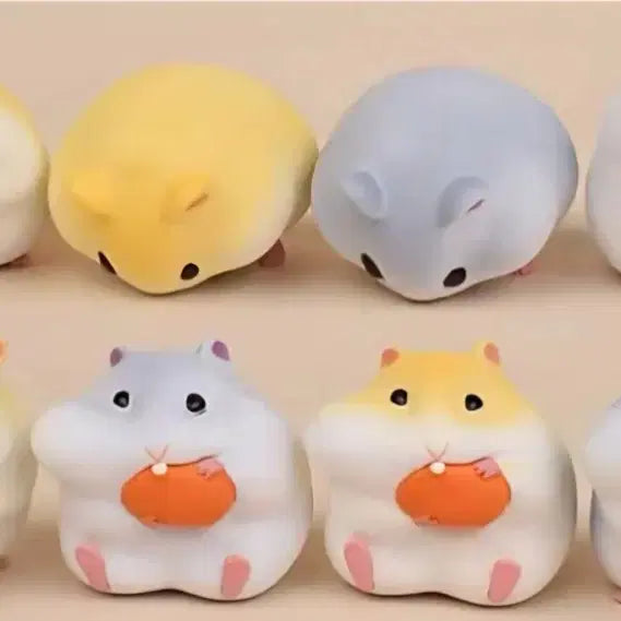 [BUNJANG] Cute Hamster Figurine Set (8 Types, Sealed) / 귀여운 햄스터 피규어 미개봉 8종 세트로 일괄 판매합니다.