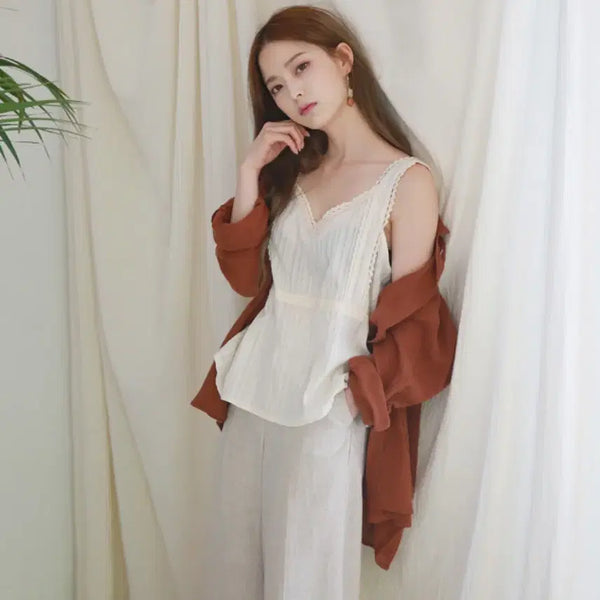 [BUNJANG] Cotton Lace Point Sleeveless Black / (임보라 착용)코튼 레이스 포인트 슬리브리스 블랙