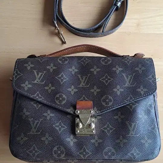 [BUNJANG] Louis Vuitton Métis Pochette Bag / 루이비통 메티즈 포쉐트