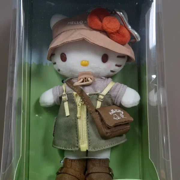 [BUNJANG] Sanrio Overseas Version Spring Camping Kitty Mascot Plush Keychain / 산리오 해외판 스프링 봄날 캠핑 키티 마스코트 누이 인형 키링